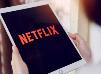 Netflix recua em número de assinantes pela primeira vez em 10 anos