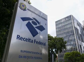 Arrecadação federal bate R$ 195 bilhões em abril, recorde para o mês