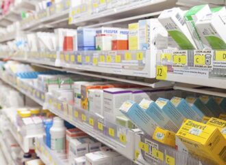 Farmacêuticos apontam falta de remédios nas redes pública e privada